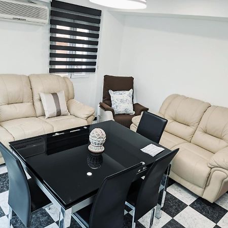Vivienda Turistica Salazar Apartment Granada Bagian luar foto