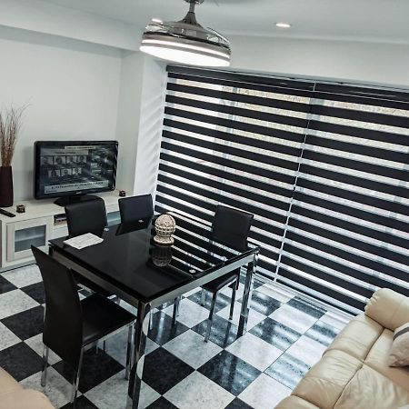 Vivienda Turistica Salazar Apartment Granada Bagian luar foto